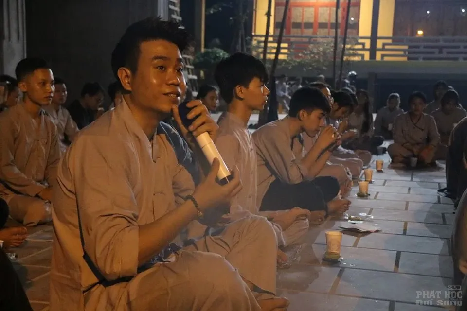 Hà Nội: Khóa tu mùa hè 'Về để lắng nghe' Chùa Hòa Phúc 17 Hà Nội: Khóa tu mùa hè 'Về để lắng nghe' Chùa Hòa Phúc image-1731942557152