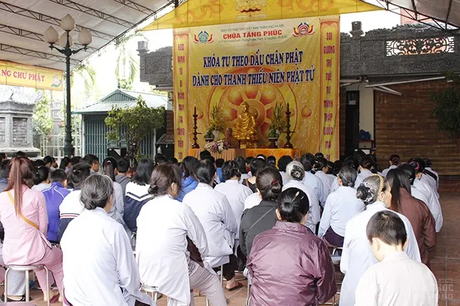 Hà Nội: Khóa tu theo dấu chân Phật lần thứ 5 Chùa Tăng Phúc image-1731930946668