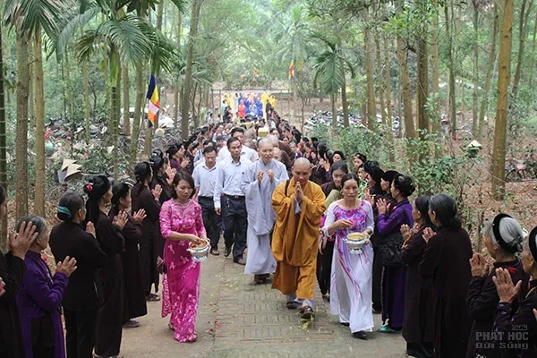 Hà Nội: Lễ nhập tự và lễ tắm Phật chùa Khô image-1731746442096