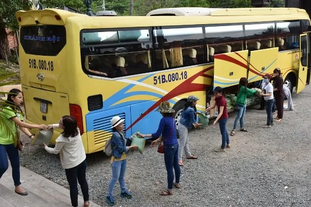 Hà Tiên: CLB Thiện Duyên làm từ thiện image-1731934473513