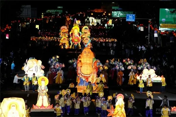 Hàn Quốc: Đăng kí lễ hội Ngày Phật Đản là di sản văn hóa nhân loại 5 Hàn Quốc: Đăng kí lễ hội Ngày Phật Đản là di sản văn hóa nhân loại image-1731942074140