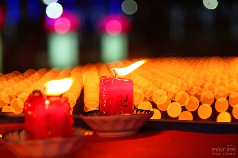 Hàng ngàn người dự lễ vía Phật Di Đà tại Tổ đình Phước Viên image-1731931153024