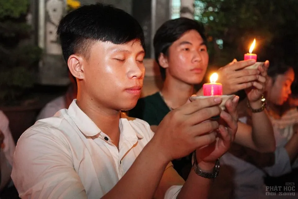 Hàng ngàn người dự lễ vía Phật Di Đà tại Tổ đình Phước Viên image-1731931156080