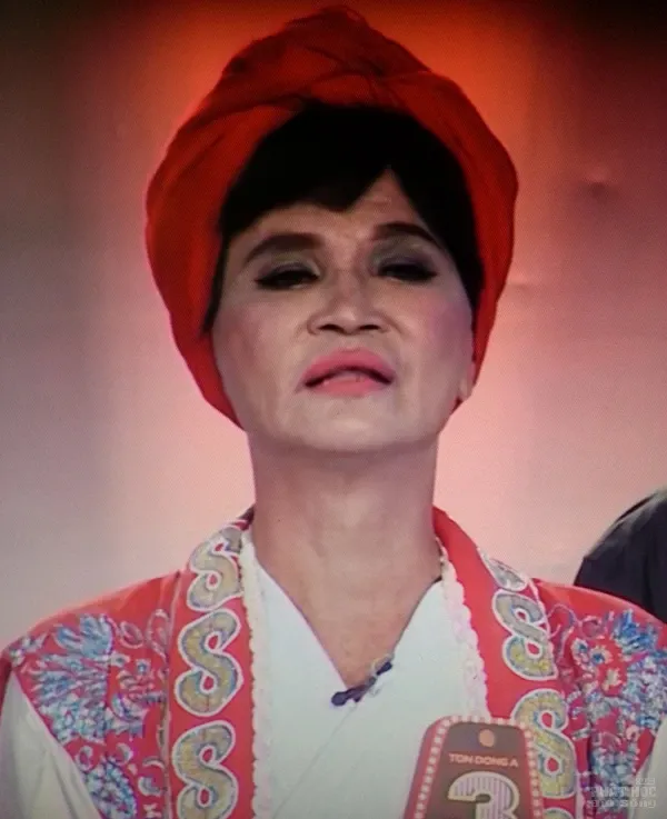 Hoài Linh phát ngôn thiếu cần trọng tại chương trình Người Bí Ẩn image-1731944971571