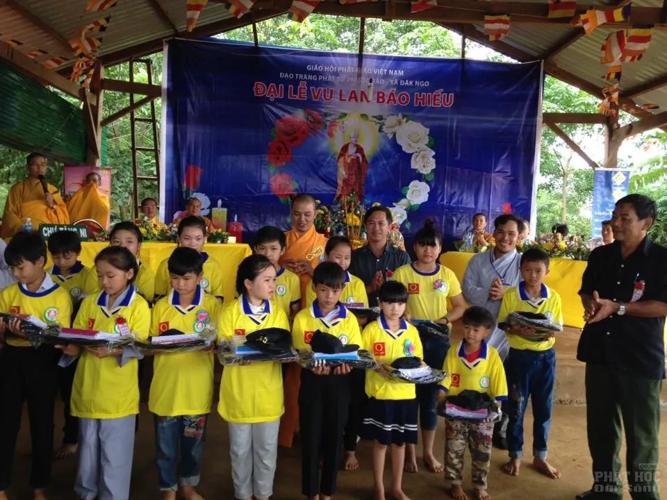 Hoằng pháp tận vùng sâu vùng xa xã Đăk Ngo Hoằng pháp tận vùng sâu vùng xa xã Đăk Ngo image-1732290772130