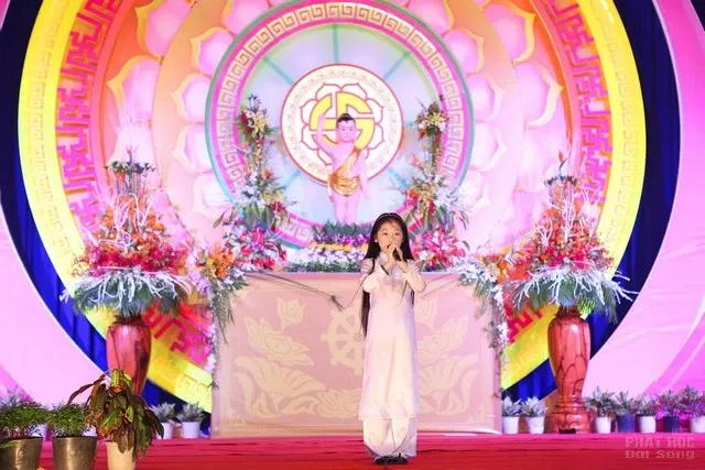 Đêm nhạc ca mừng Phật đản sanh tại Chùa Phước Viên Hoành tráng đêm nhạc ca mừng Phật đản sanh tại Chùa Phước Viên image-1731746909624