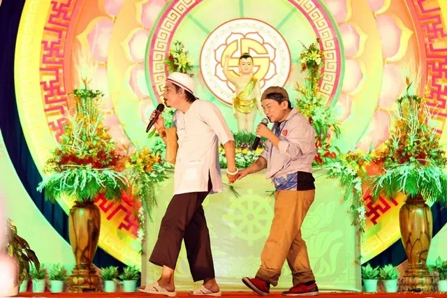 Hoành tráng đêm nhạc ca mừng Phật đản sanh tại Chùa Phước Viên 4 Hoành tráng đêm nhạc ca mừng Phật đản sanh tại Chùa Phước Viên image-1731746910855