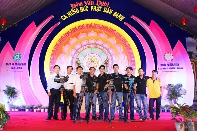 Đêm nhạc ca mừng Phật đản sanh tại Chùa Phước Viên Hoành tráng đêm nhạc ca mừng Phật đản sanh tại Chùa Phước Viên image-1731746916555