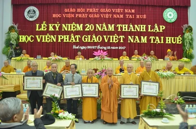 Học viện Phật giáo Huế kỷ niệm 20 năm thành lập trường image-1731946060961