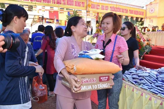 Hội từ thiện Chú Tiểu phát quà tại Đăk Nông 1 Hội từ thiện Chú Tiểu phát quà tại Đăk Nông image-1731932865992