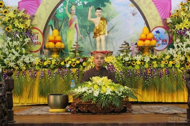 Hơn 1000 người nghe Đại đức Thích Chúc Tín giảng image-1731747255919