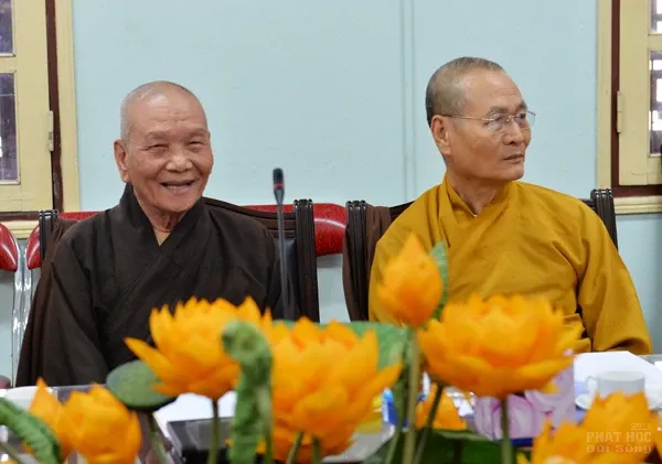 Họp triển khai công tác tổ chức Đại hội Phật giáo toàn quốc lần thứ VIII nhiệm kỳ 2017 – 2022 image-1731938560343