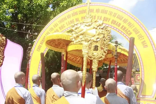 HT Thích Minh Thông khai đạo giới tử tại Giới đàn Vĩnh Đạt image-1731944113833