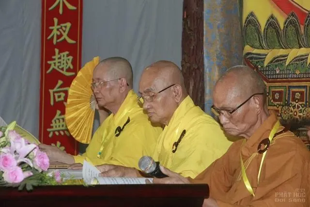 HT Thích Minh Thông khai đạo giới tử tại Giới đàn Vĩnh Đạt image-1731944121818