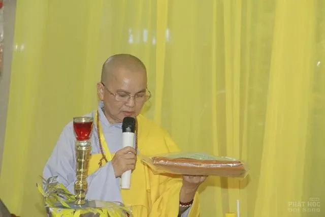 HT Thích Minh Thông khai đạo giới tử tại Giới đàn Vĩnh Đạt image-1731944125884