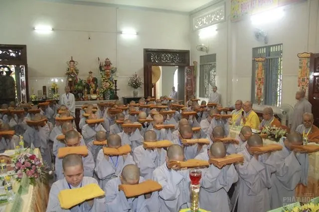 HT Thích Minh Thông khai đạo giới tử tại Giới đàn Vĩnh Đạt image-1731944127246