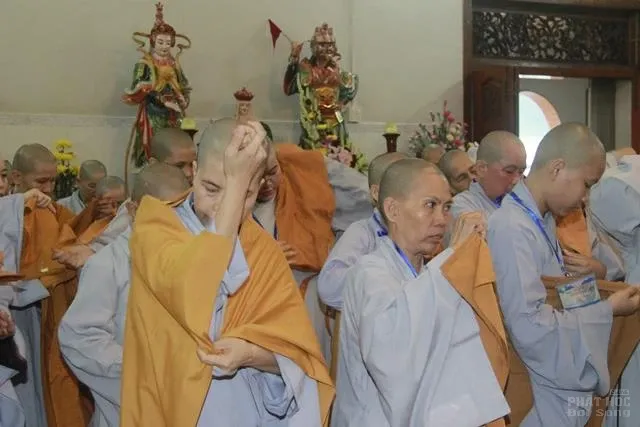 HT Thích Minh Thông khai đạo giới tử tại Giới đàn Vĩnh Đạt image-1731944129354