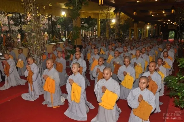 Huế: Khai đạo giới tử, Tấn đàn Sa di giới 3 Huế: Khai đạo giới tử, Tấn đàn Sa di giới image-1731727060749