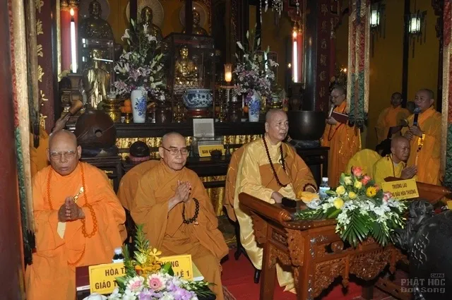 Huế: Khai đạo giới tử, Tấn đàn Sa di giới 5 Huế: Khai đạo giới tử, Tấn đàn Sa di giới image-1731727061857