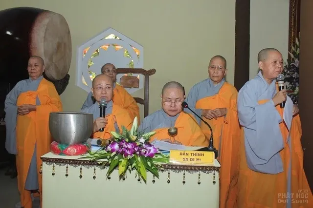 Huế: Khai đạo giới tử, Tấn đàn Sa di giới 10 Huế: Khai đạo giới tử, Tấn đàn Sa di giới image-1731727065106