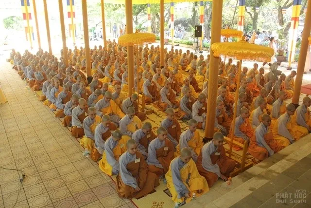 Huế: Khai đạo giới tử, Tấn đàn Sa di giới 12 Huế: Khai đạo giới tử, Tấn đàn Sa di giới image-1731727066174
