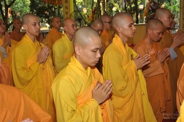 Huế: Khai đạo giới tử thọ Tỷ kheo, Bồ tát, Thập thiện giới 4 Huế: Khai đạo giới tử thọ Tỷ kheo, Bồ tát, Thập thiện giới image-1731727075120