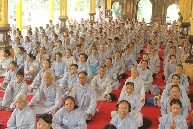 Huế: Khai đạo giới tử thọ Tỷ kheo, Bồ tát, Thập thiện giới 9 Huế: Khai đạo giới tử thọ Tỷ kheo, Bồ tát, Thập thiện giới image-1731727079231