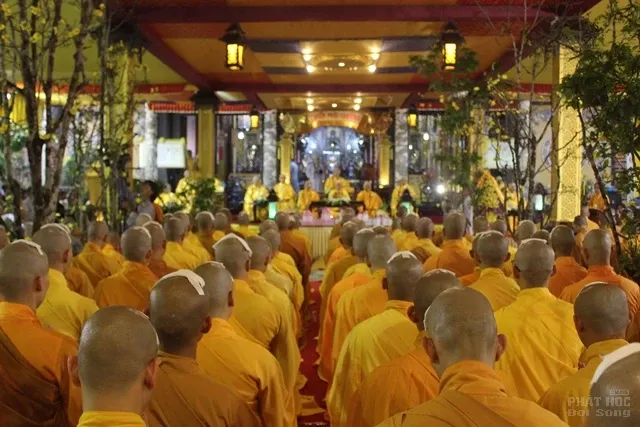 Huế: Lễ bế mạc Đại Giới đàn Giác Phong 2 Huế: Lễ bế mạc Đại Giới đàn Giác Phong image-1731727183932