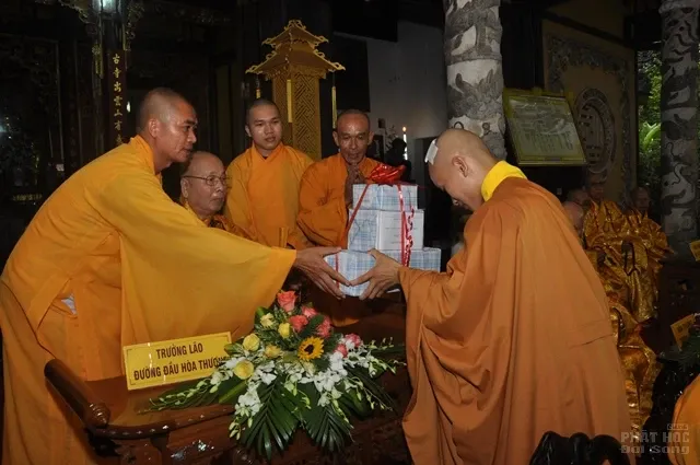 Huế: Lễ bế mạc Đại Giới đàn Giác Phong 6 Huế: Lễ bế mạc Đại Giới đàn Giác Phong image-1731727186324