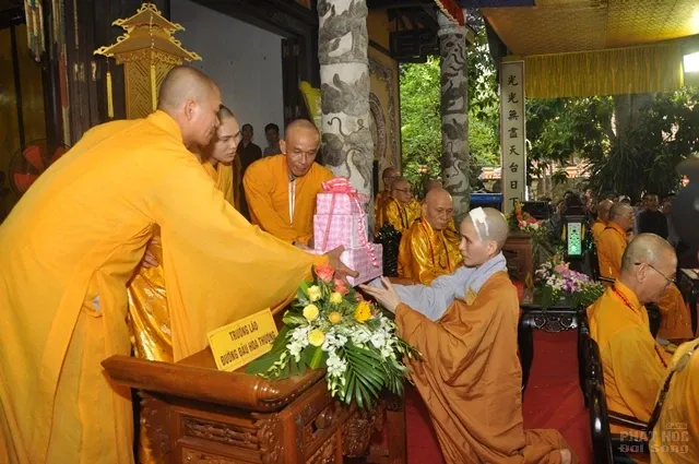 Huế: Lễ bế mạc Đại Giới đàn Giác Phong 7 Huế: Lễ bế mạc Đại Giới đàn Giác Phong image-1731727186942