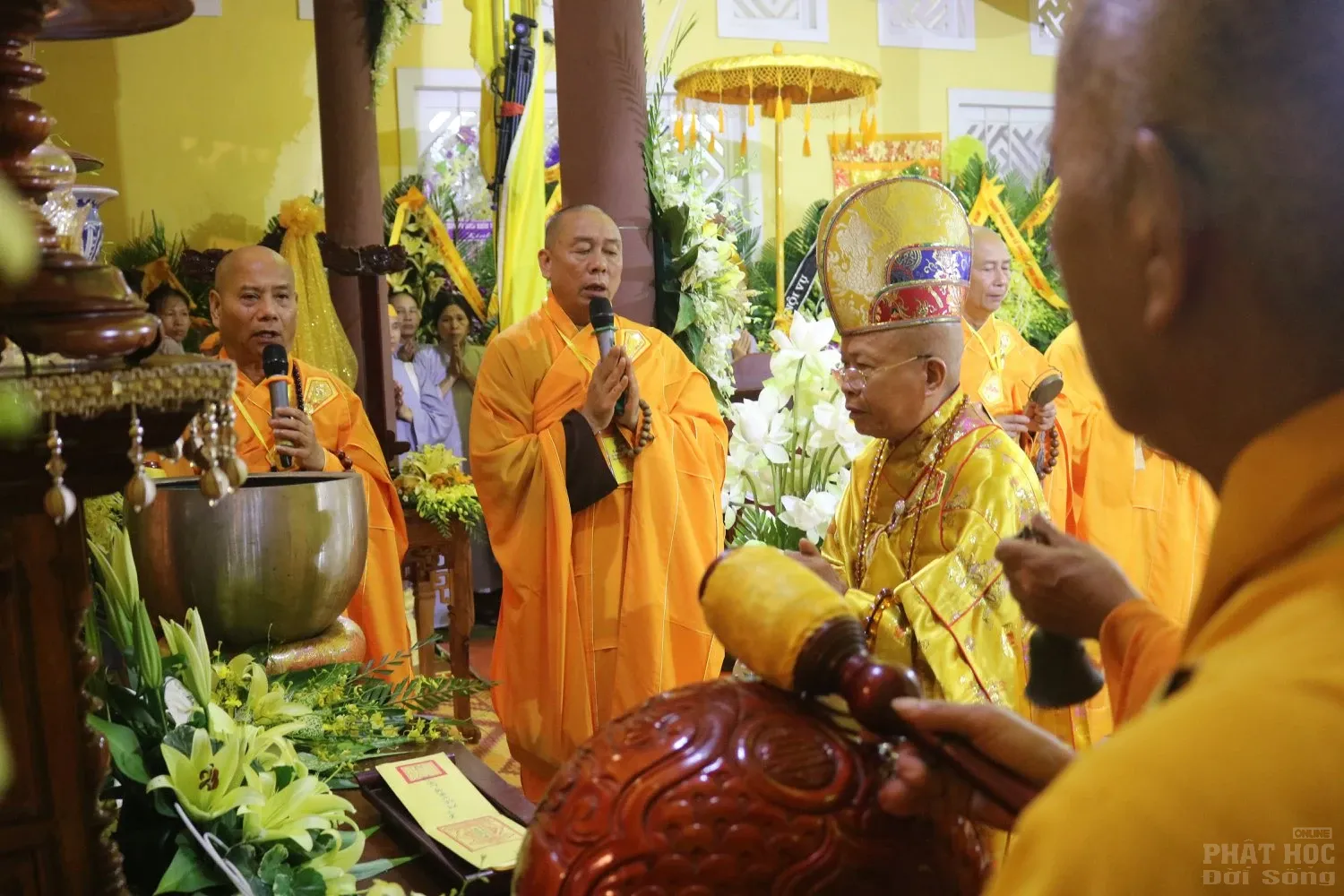 Huế: Lễ cung tống kim quan nhập bảo tháp cố HT.Thích Đức Phương image-1732291540671