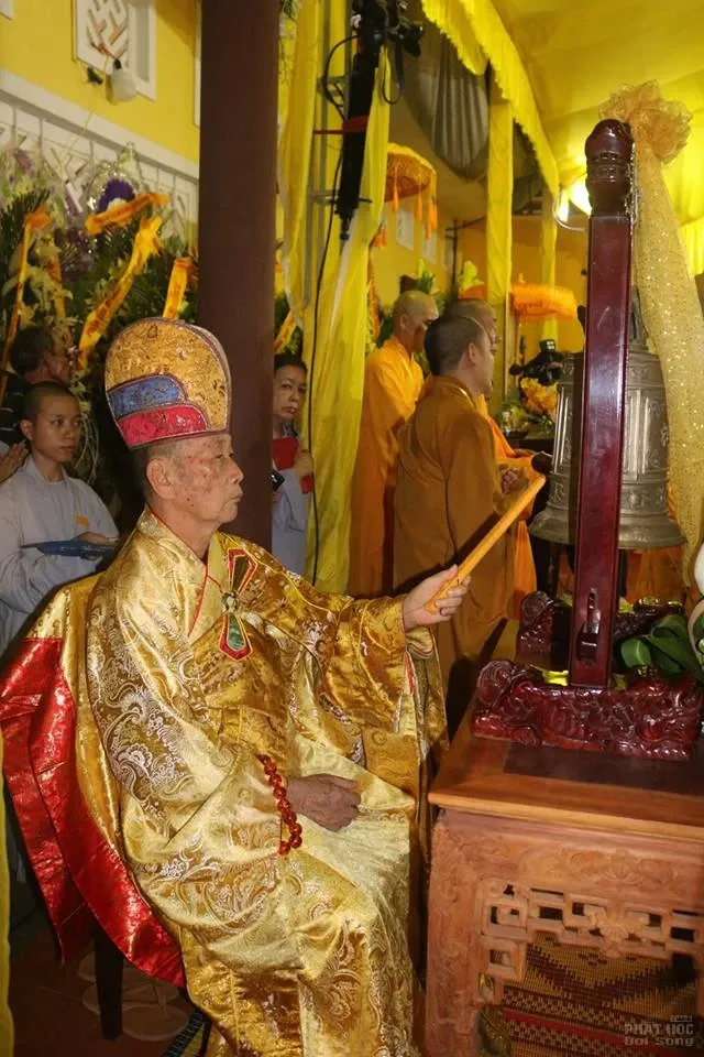 Huế: Lễ cung tống kim quan nhập bảo tháp cố HT.Thích Đức Phương 10 Huế: Lễ cung tống kim quan nhập bảo tháp cố HT.Thích Đức Phương image-1732291548325