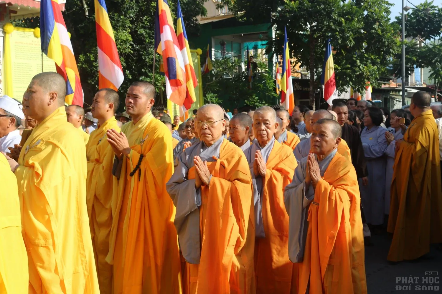 Huế: Lễ cung tống kim quan nhập bảo tháp cố HT.Thích Đức Phương image-1732291575194