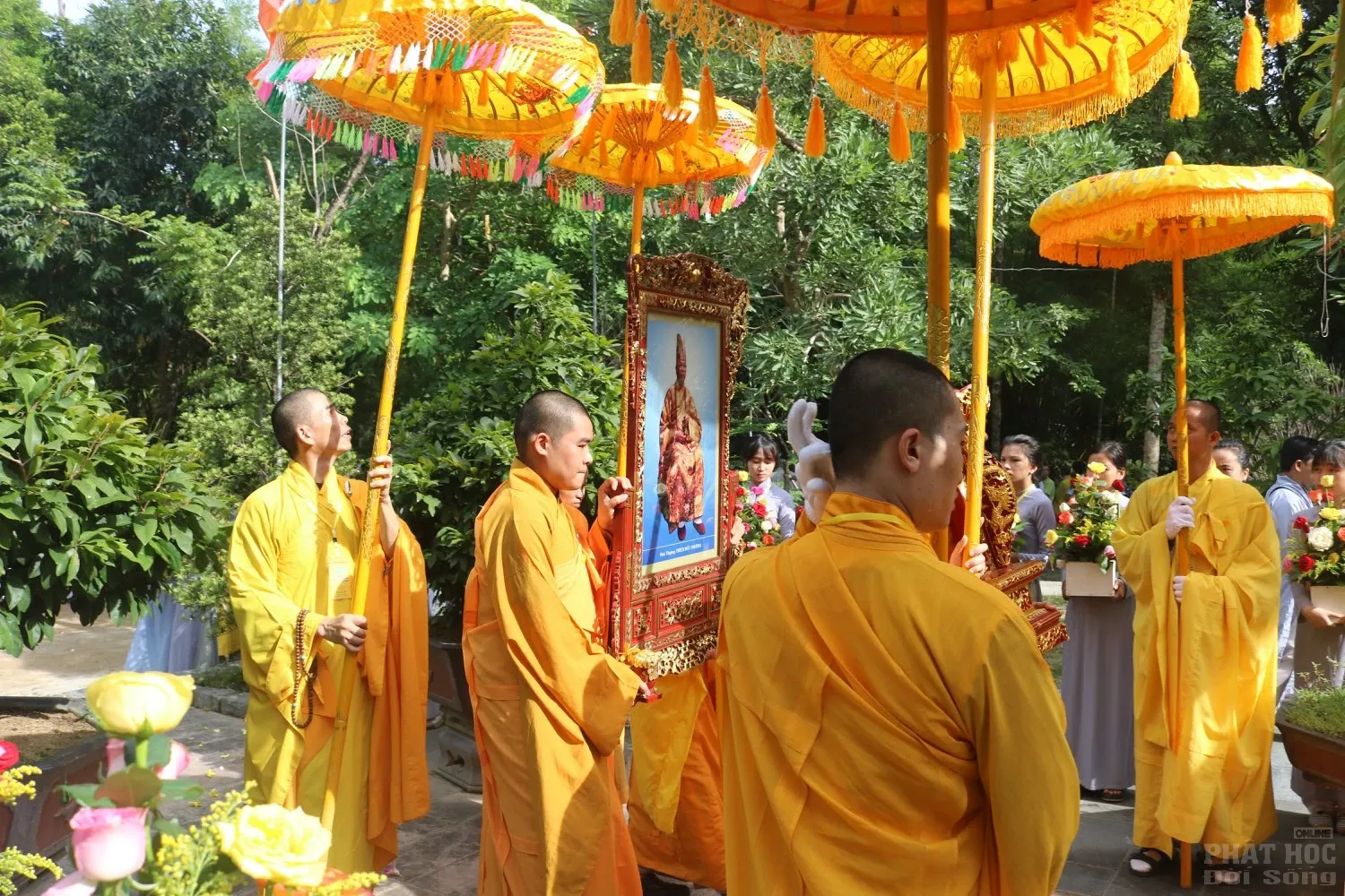 Huế: Lễ cung tống kim quan nhập bảo tháp cố HT.Thích Đức Phương image-1732291599024