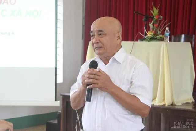 Huế: Sinh hoạt khoa học đề tài 'Phật giáo và công tác xã hội' image-1732292637518