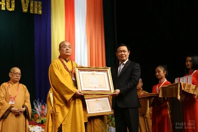 Khai mạc Đại hội Phật giáo Toàn quốc lần thứ VIII (2017 - 2022) 27 Khai mạc Đại hội Phật giáo Toàn quốc lần thứ VIII (2017 - 2022) image-1732290008973