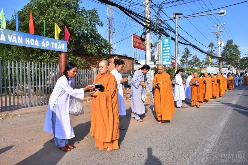 Khai mạc khóa tu Ni giới lần II của Giáo đoàn 6 6 Khai mạc khóa tu Ni giới lần II của Giáo đoàn 6 image-1732288094633