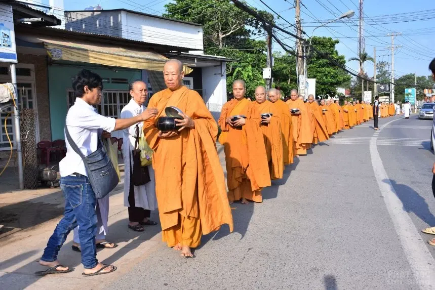 Khai mạc khóa tu Ni giới lần II của Giáo đoàn 6 8 Khai mạc khóa tu Ni giới lần II của Giáo đoàn 6 image-1732288096636