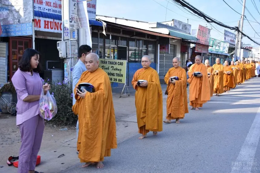 Khai mạc khóa tu Ni giới lần II của Giáo đoàn 6 11 Khai mạc khóa tu Ni giới lần II của Giáo đoàn 6 image-1732288099851