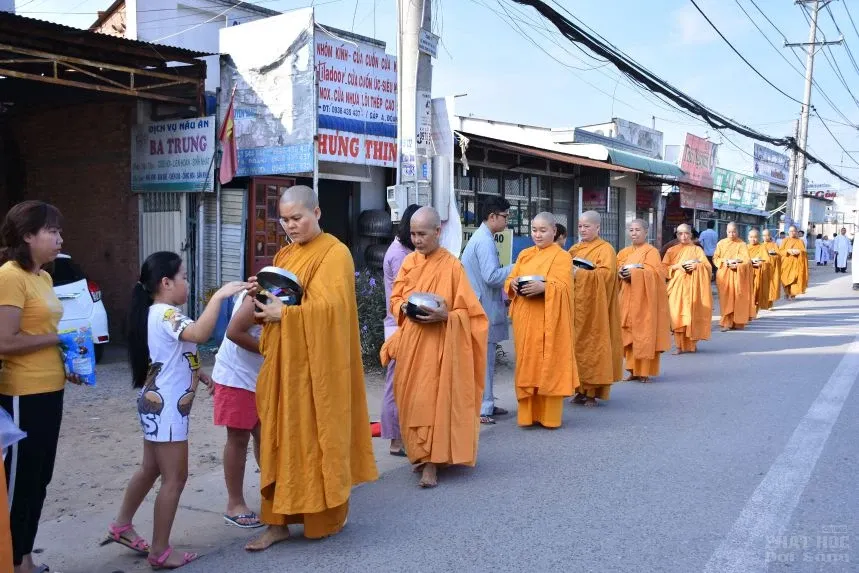 Khai mạc khóa tu Ni giới lần II của Giáo đoàn 6 13 Khai mạc khóa tu Ni giới lần II của Giáo đoàn 6 image-1732288101909