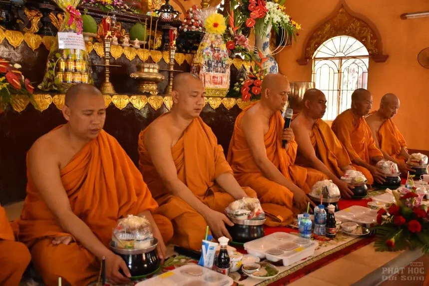 Khai mạc khóa tu Ni giới lần II của Giáo đoàn 6 28 Khai mạc khóa tu Ni giới lần II của Giáo đoàn 6 image-1732288117260