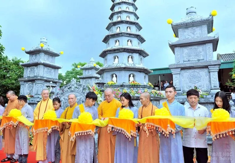 Khánh thành Bảo tháp Dược Sư và Tháp Tổ chùa Tăng Phúc image-1731942894494