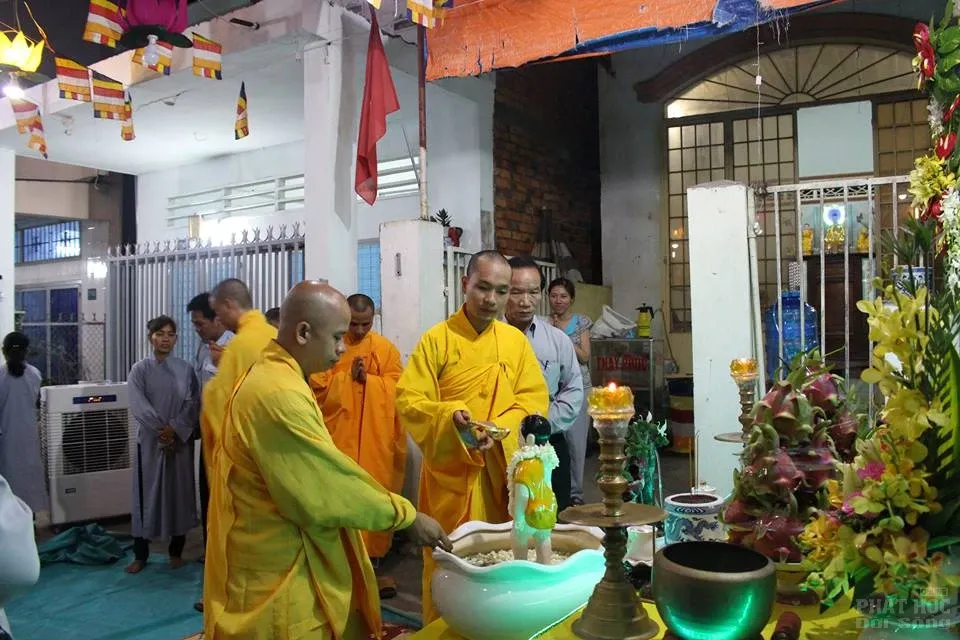 Khu phố Bình Đa hân hoan mừng Phật đản image-1731746624117