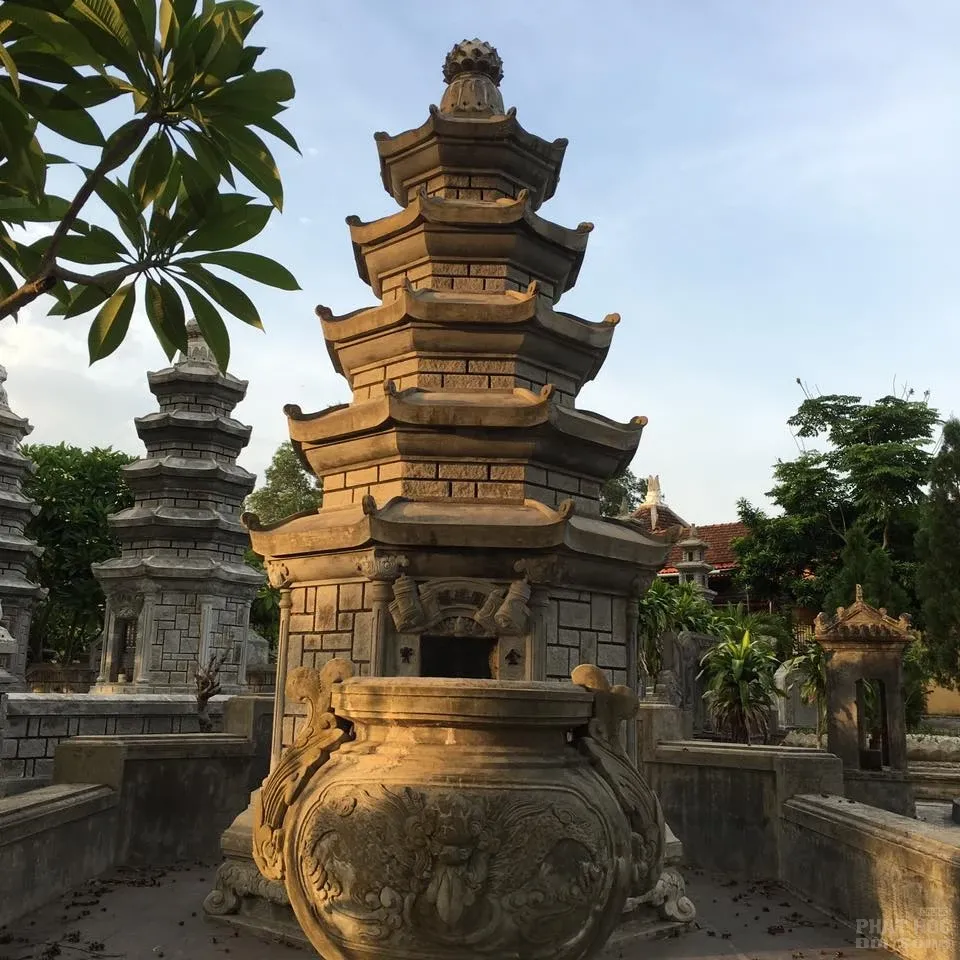 Khu vườn Tháp ở Tổ đình Vạn Phước - Huế 1 Khu vườn Tháp ở Tổ đình Vạn Phước - Huế image-1731747376134