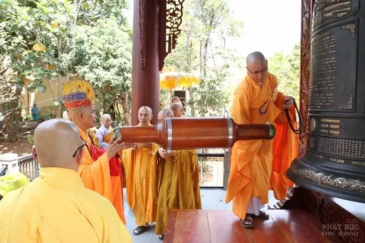 Lâm Đồng: Vĩnh Minh Tự Viện khai thỉnh Đại Hồng Chung image-1731745759573