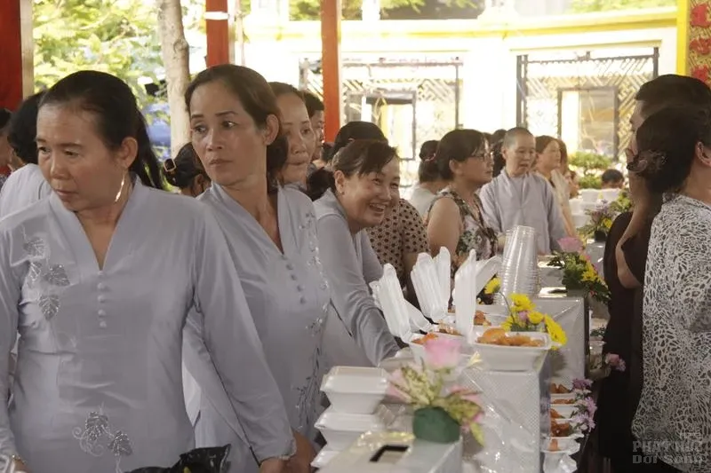 Lần đầu tổ chức buffet chay gây quỹ từ thiện tại Sa Đéc image-1731939661467