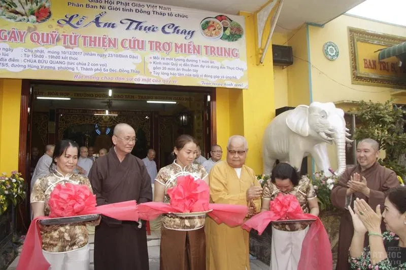 Lần đầu tổ chức buffet chay gây quỹ từ thiện tại Sa Đéc image-1731939665903