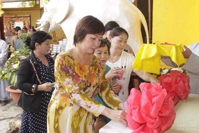 Lần đầu tổ chức buffet chay gây quỹ từ thiện tại Sa Đéc image-1731939668443