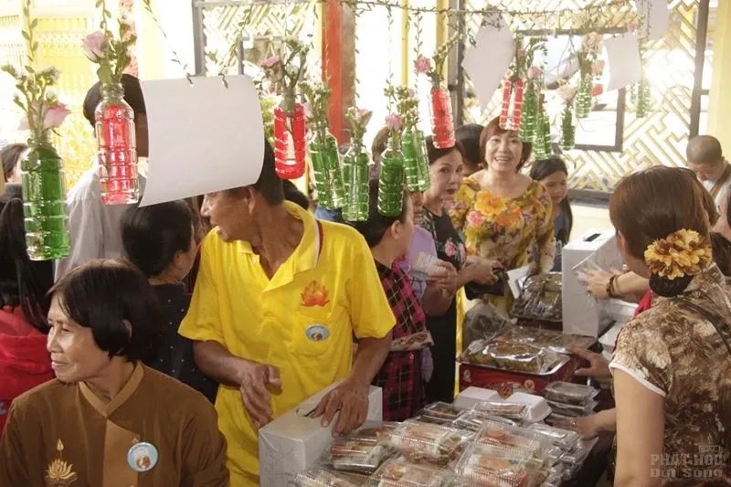 Lần đầu tổ chức buffet chay gây quỹ từ thiện tại Sa Đéc image-1731939674876