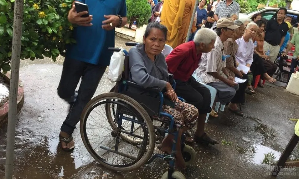 Lào: chùa Bàng Long huý nhật lần thứ 14 HT Thích Trung Quán image-1731935959769